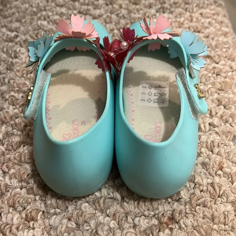 ADORABLE FLOWER GLITTER TODDLER GIRLS SHOES - SIZE 9